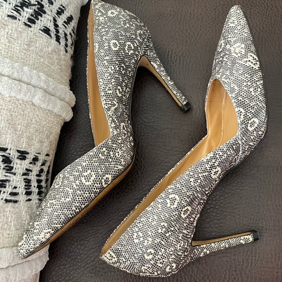 Enzo Angiolini faux snakeskin Pumps! LIKE NEW! - Picture 5 of 10